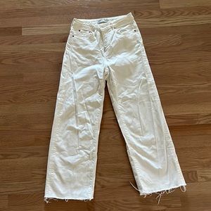 Zara white straight jeans size 6